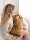 Детское вязаное одеяло-конверт Хьюге с поясом на резинке 85х85 цвет: горчица (2019/1)