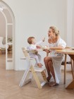 Детский стульчик для кормления с 6 месяцев Happy Baby CALMY цвет: белый
