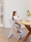 Детский стульчик для кормления с 6 месяцев Happy Baby CALMY цвет: белый