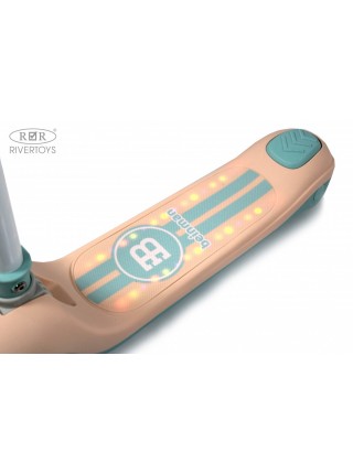 Детский самокат со светом и звуком цвет: розовый (HB-818)